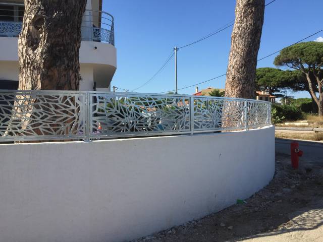 clôture en acier sur mesure Hyères